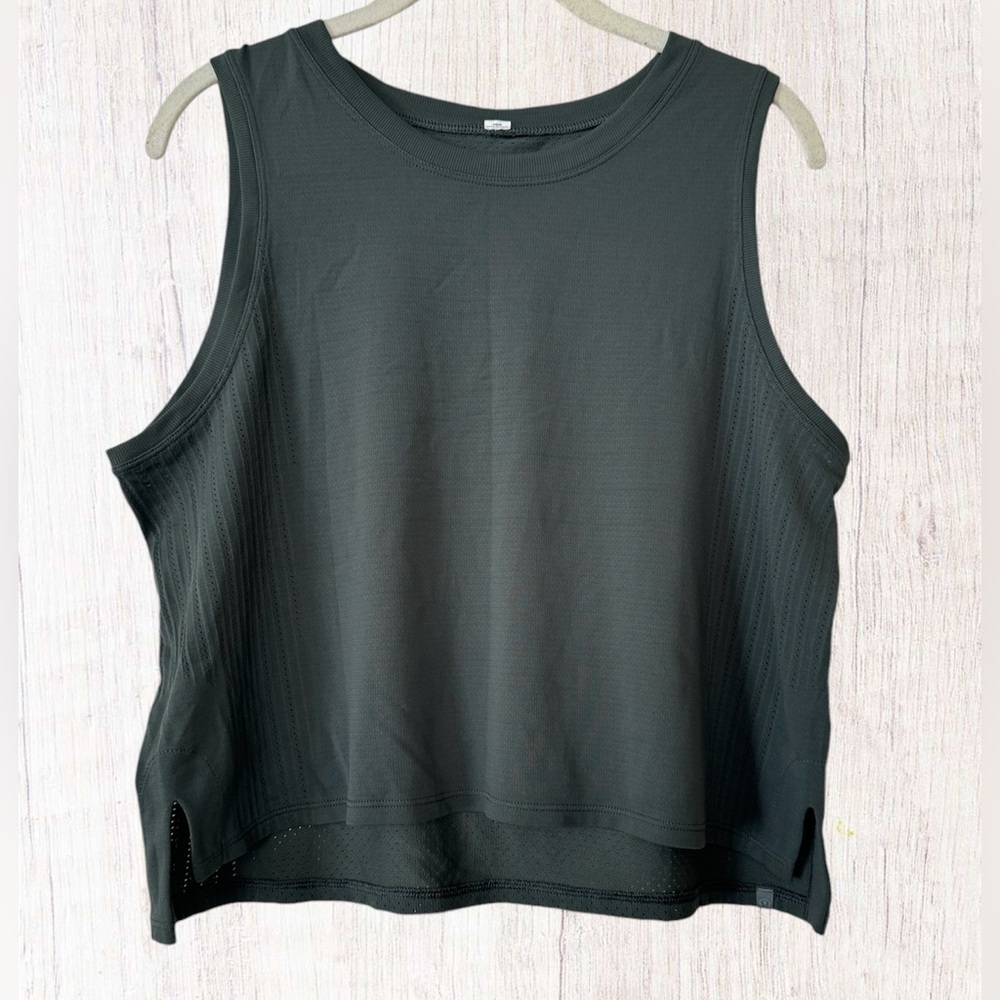 Lululemon Athletica Train To Be Tank Top Green Size 12 Mesh Athleisure